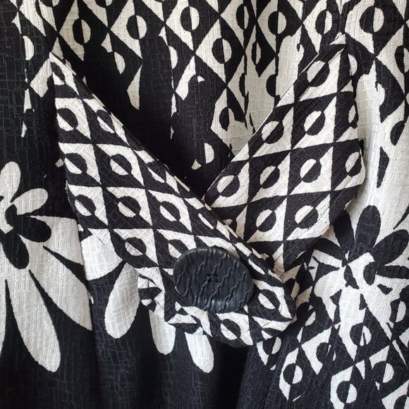 Dressy Black and White Jacket - Picture 6 of 8